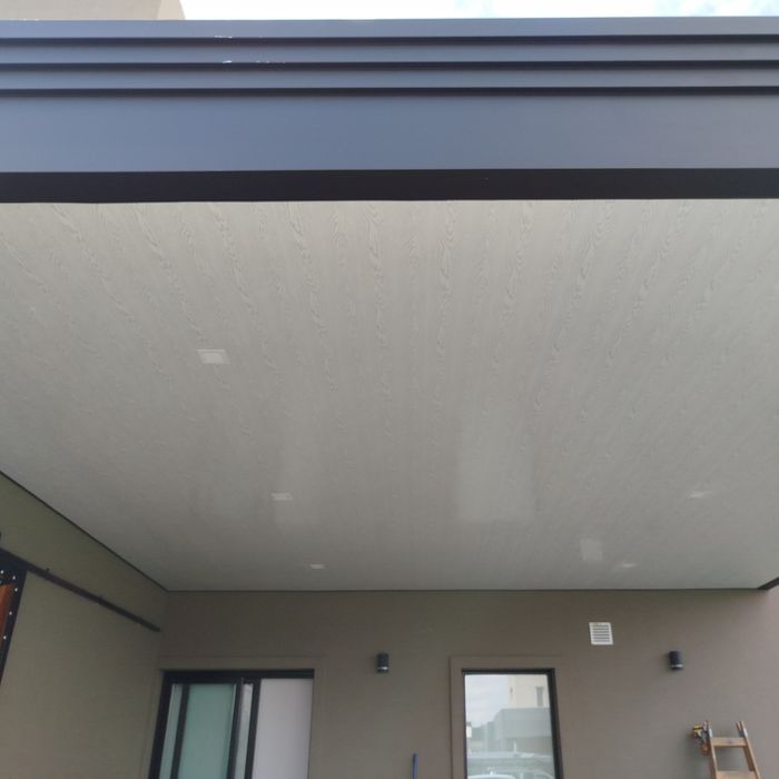 Techo de PVC instalado, obra de cliente