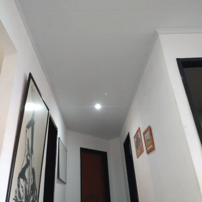 Techo de PVC instalado, obra de cliente