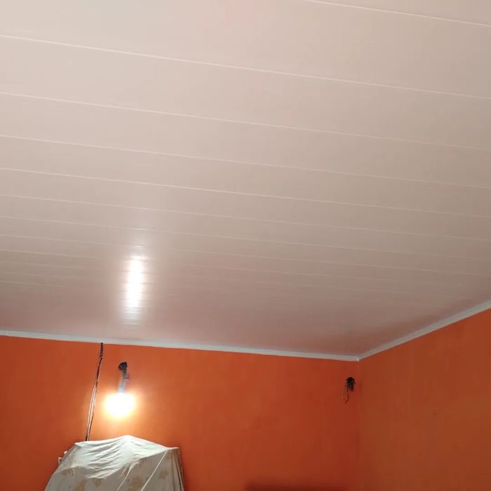 Techo de PVC instalado, obra de cliente